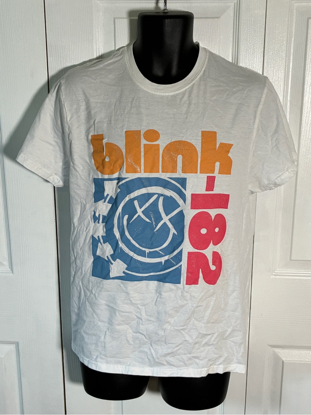 blink-182 Smiley Logo Graphic Band Tee, Size L
